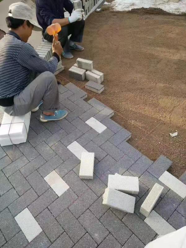 焦作新區陶瓷透水磚施工